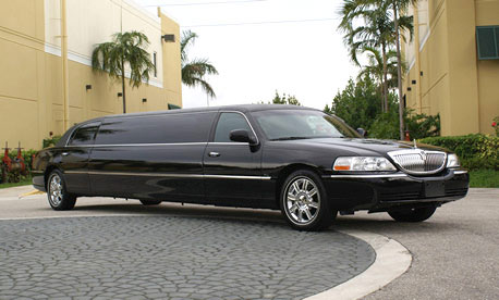 Miami 8 Passenger Limo